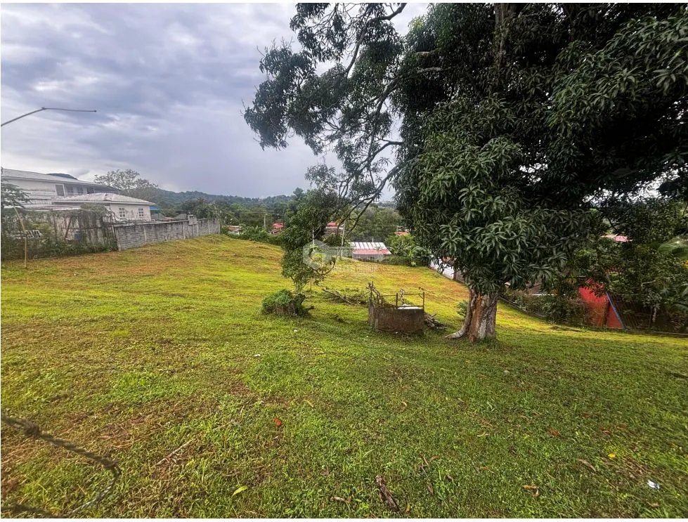 VILLA ZAITA / 2100M / SEMI PLANO / SOBRE VIA / IDEAL PARA INVERSION
