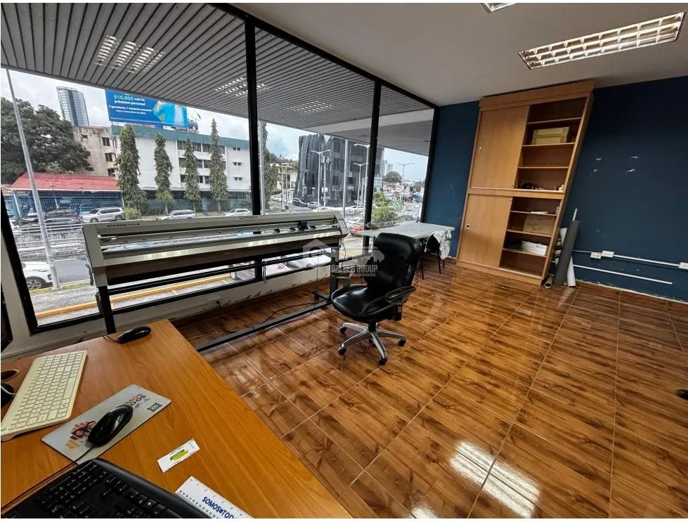 Commercial Space for sale in Tumba Muerto