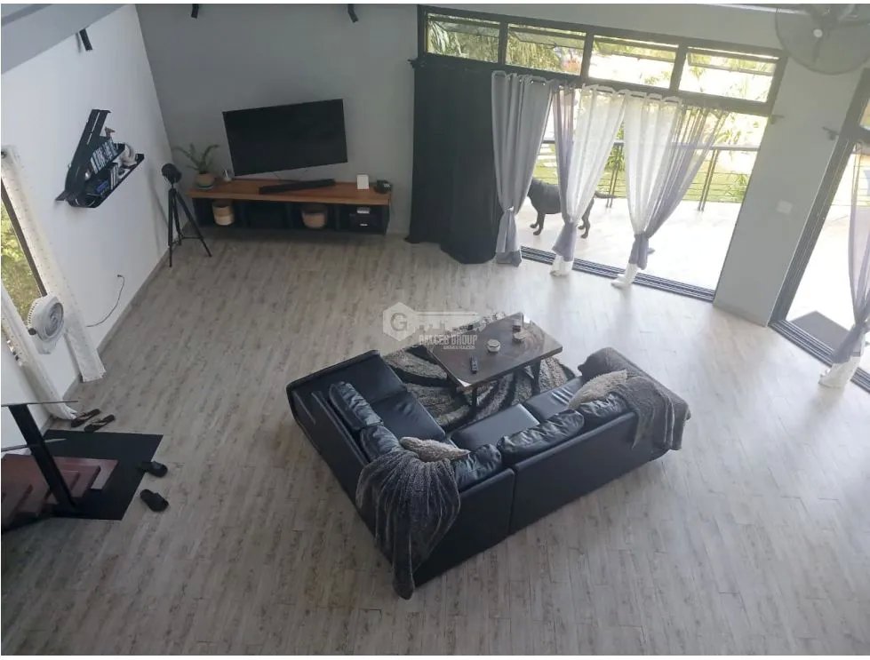 SAN CARLOS / EL ESPINO / 2501M / 3 HABITACION / 3 BAÑOS / PISCINA AG