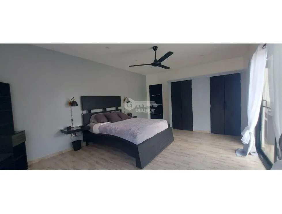 Single Family House for sale in San Carlos