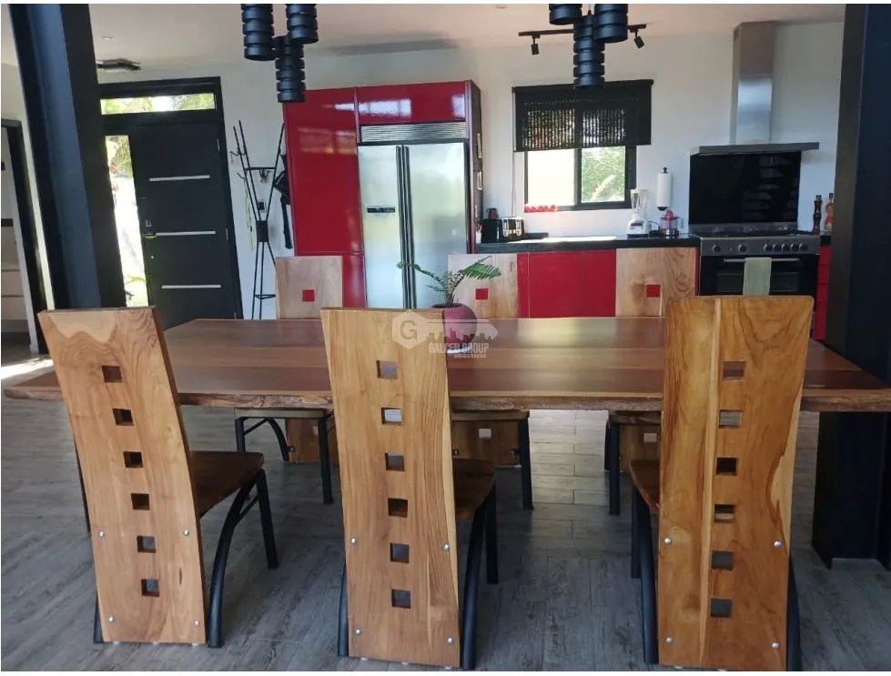 Single Family House for sale in San Carlos