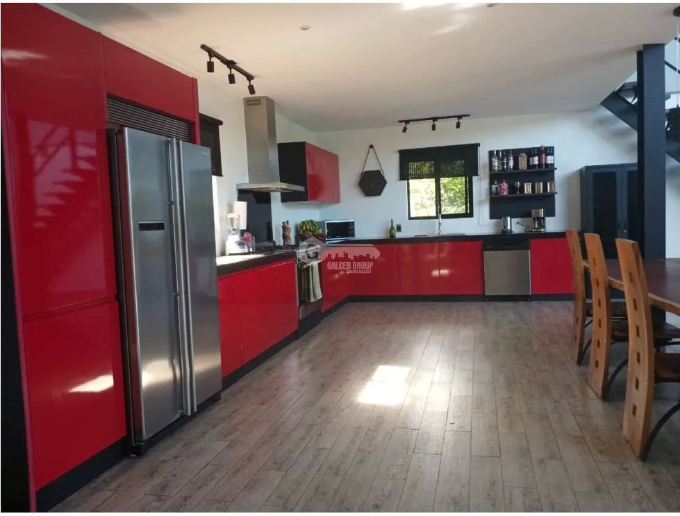 Single Family House for sale in San Carlos