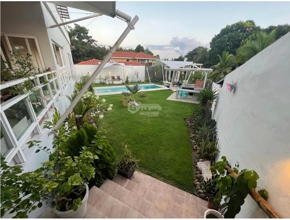 SAN CARLOS/ COSTA ESMERALDA / 930m2/ 4 HABITAC/ PISCINA / NEGOCIABLE
