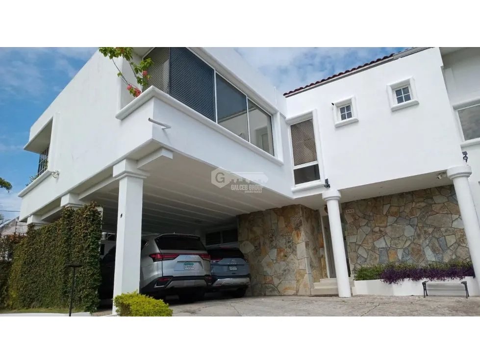 BETANIA / EL AVANCE / 808.25M / 4 HABITACION / PISCINA / 2 NIVELES JC