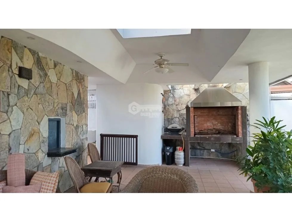 Single Family House for sale in La Alameda