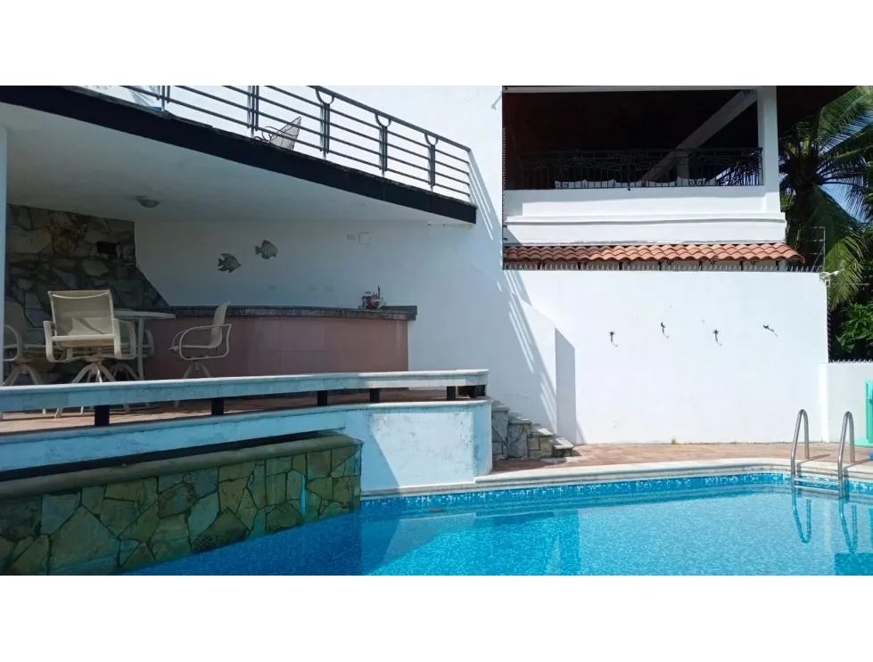 Single Family House for sale in La Alameda