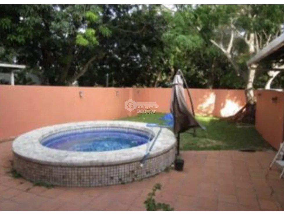 SAN FRANCISCO / ALTOS DEL GOLF / 500M / 4 HABITACIONES / JACUZZI JC