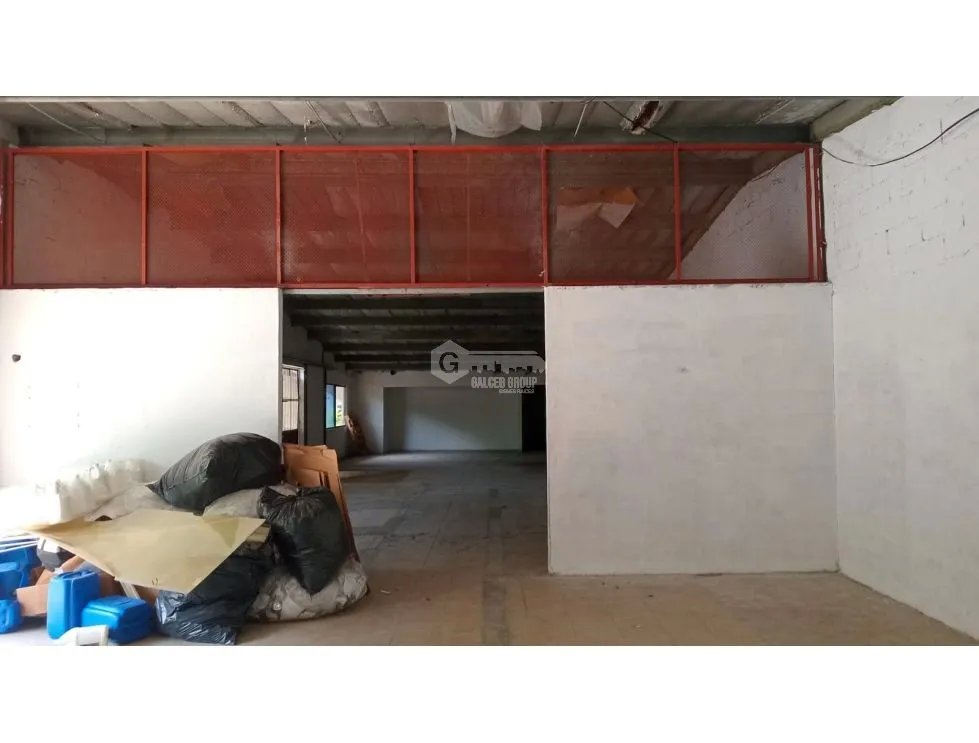 PEDREGAL / EL PARADOR / GALERA COMERCIAL / 245M2 / SOBRE VIA