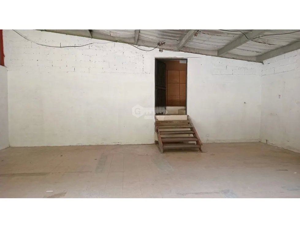 PEDREGAL / EL PARADOR / GALERA COMERCIAL / 245M2 / SOBRE VIA