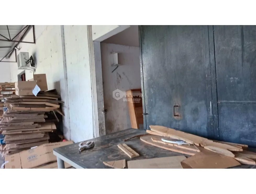 EL PARADOR / PEDREGAL  / 504M2 / GALERA COMERCIAL / SOBRE VIA