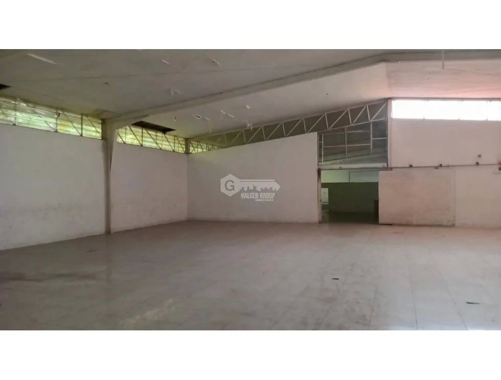 EL PARADOR / PEDREGAL  / 504M2 / GALERA COMERCIAL / SOBRE VIA