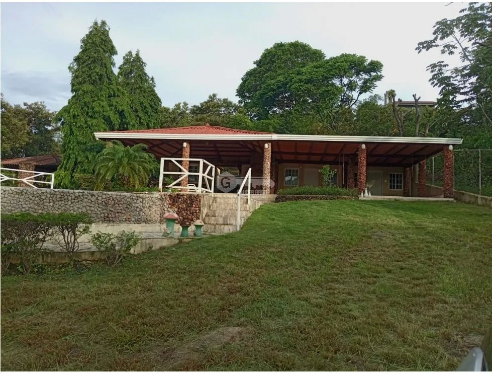 CHAME / SAJALICES  / LINDA VISTA PARADISE  / 1000 M2 / PISCINA