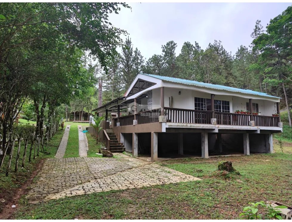 ALTOS DE CERRO AZUL / 1186M / 3 HABITACION / CASA CAMPESTRE CON GARITA