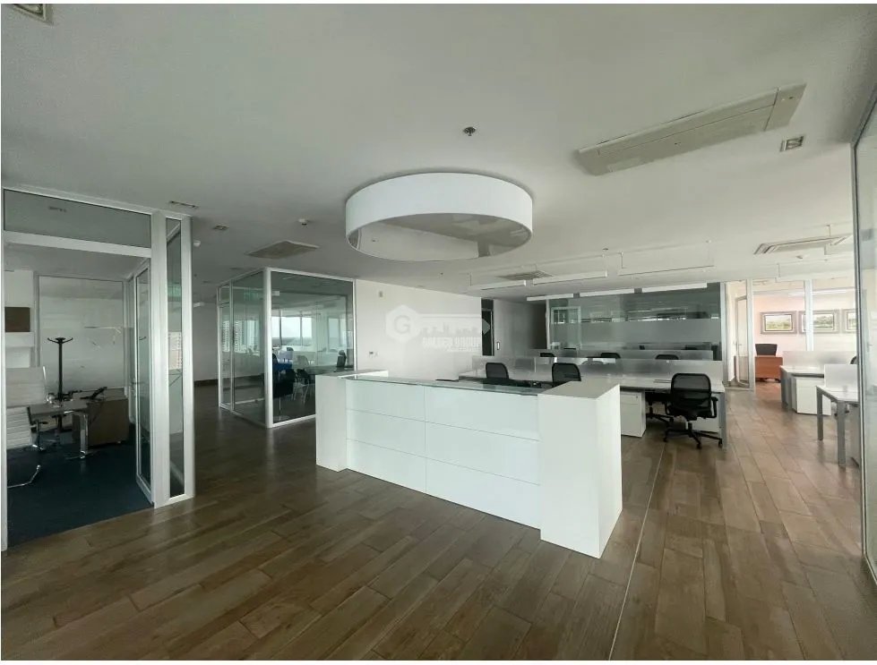 Office for rent in Costa del Este