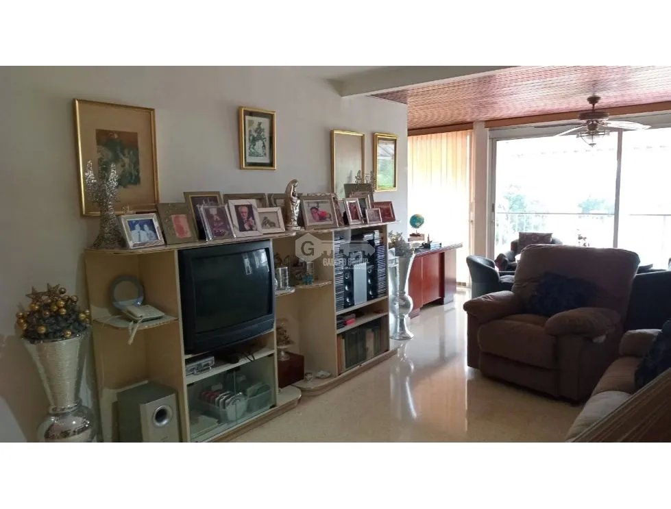 HATO PINTADO / 384M / 3 HABITACIONES / 2 PARKING / 2 NIVELES / TERRAZA