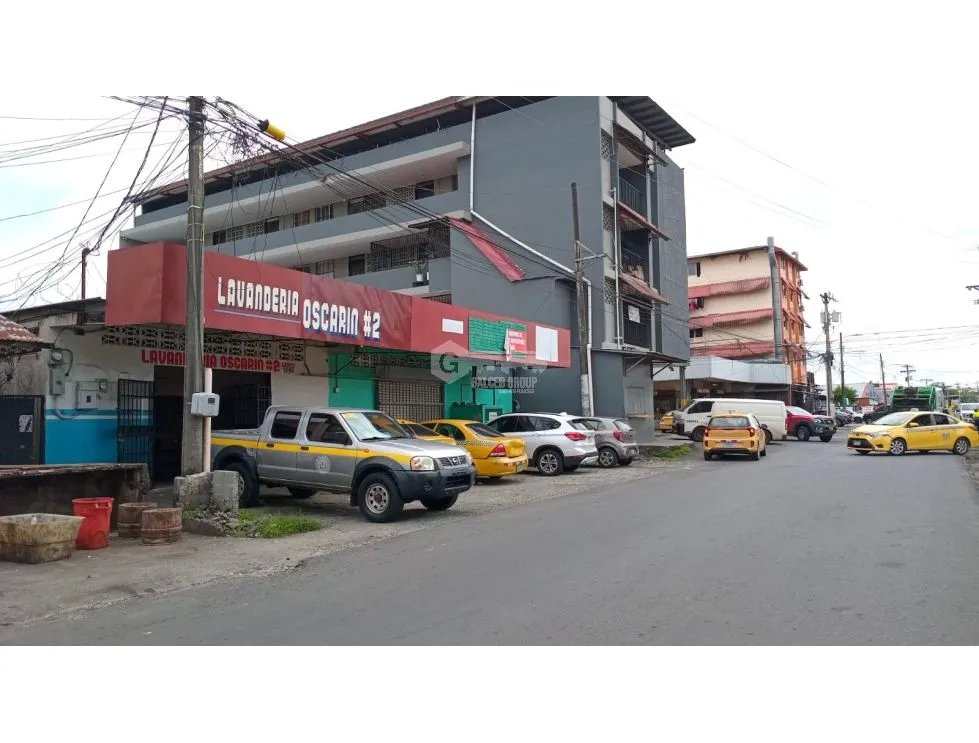 Building for sale in Rio Abajo