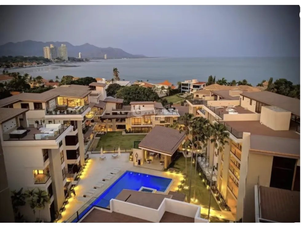 Single Family House for sale in Coronado