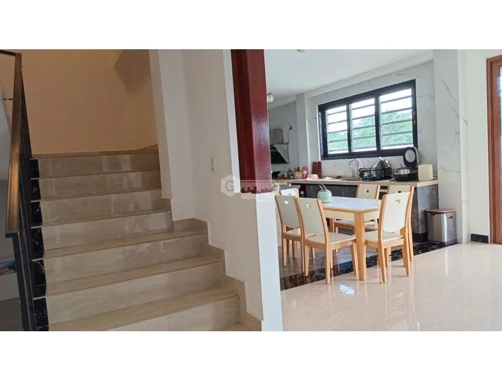 CLUB DE GOLF / BRISAS DEL GOLF / 854M / 4 HABITACION / DOS NIVELES JC