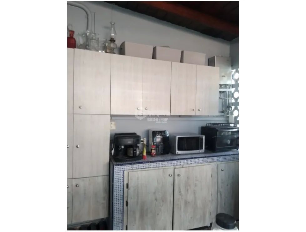 BETANIA / LOS ANGELES / 470M / 3 HABITACIONES / 3 PARKING / PISCINA