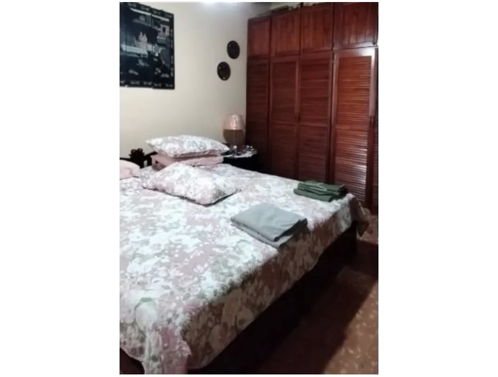 BETANIA / LOS ANGELES / 470M / 3 HABITACIONES / 3 PARKING / PISCINA