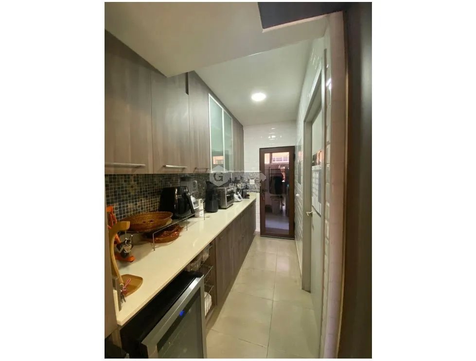 BETANIA / LA GLORIA / 530M / 4 HABITACIONES / 3 PARKING / TERRAZA