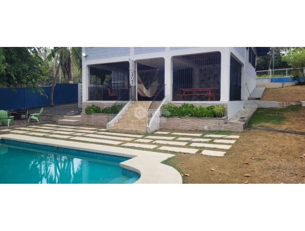 NUEVA GORGONA / 1150M / 3 HABITACION / 5 PARKING / PISCINA / AMOBLADA