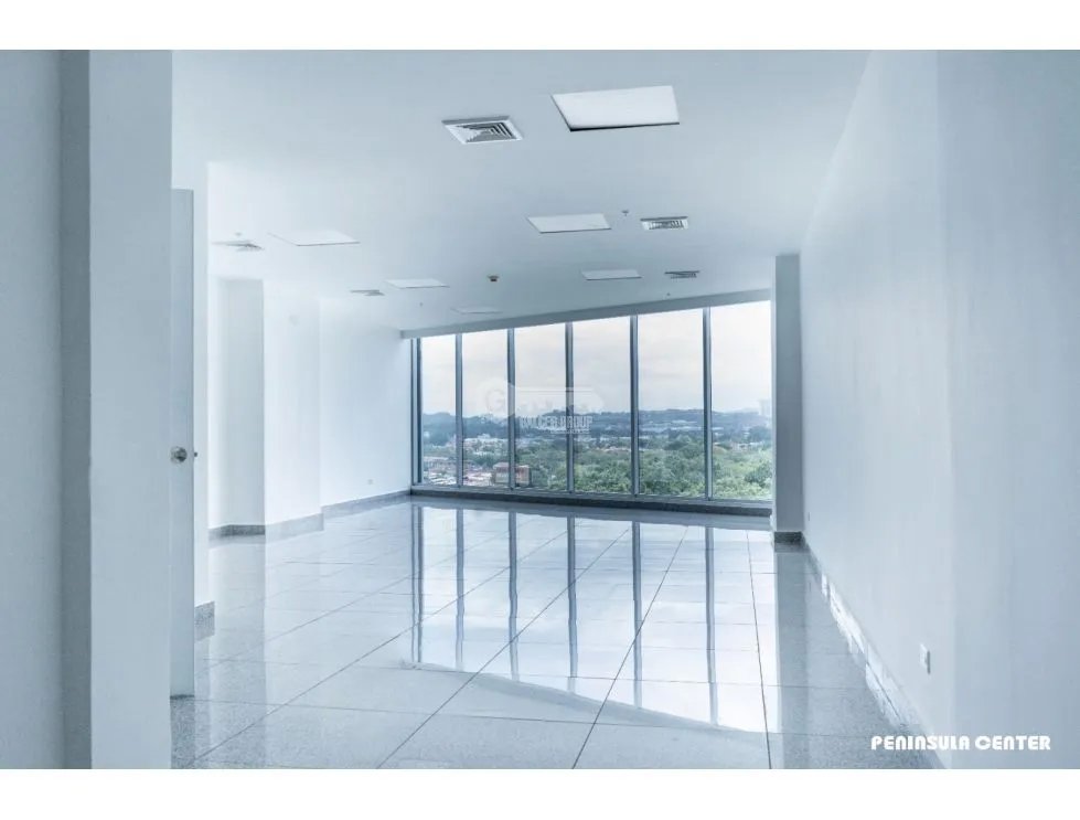 Office for rent in Costa del Este