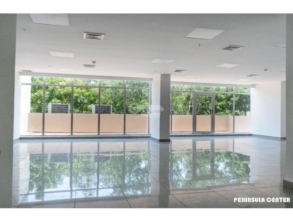 Office for rent in Costa del Este