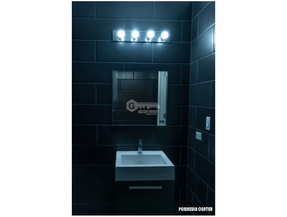 Office for rent in Costa del Este