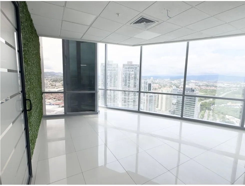Office for rent in Costa del Este