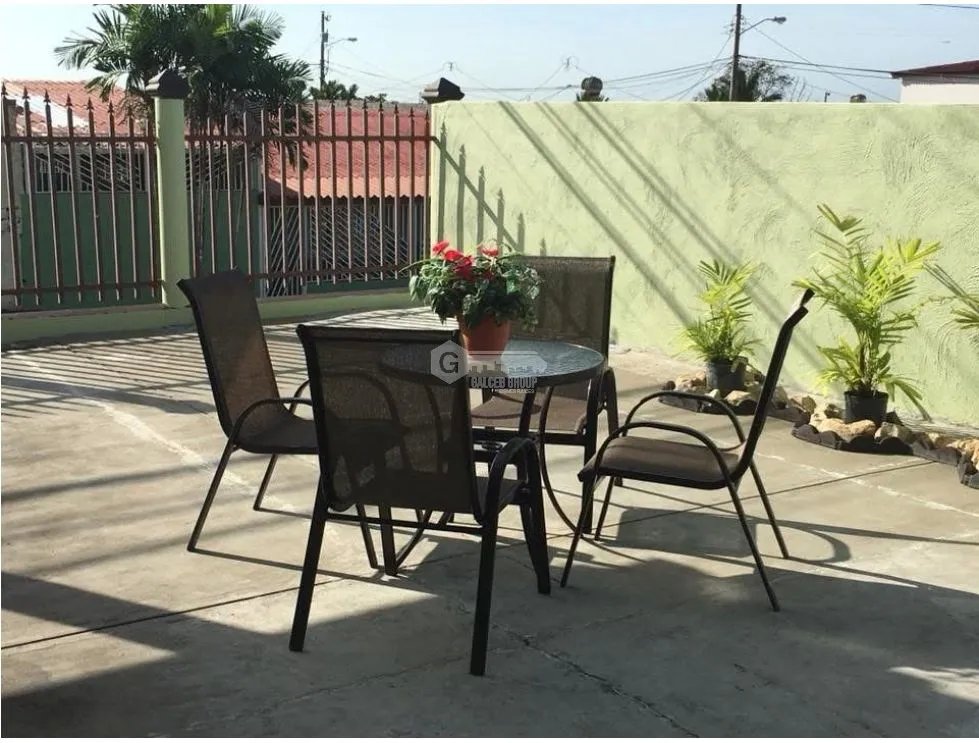 BRISAS DEL GOLF / 463 M2 / 5 HABITACION / 2 PARKING / ESQUINA / DUPLEX