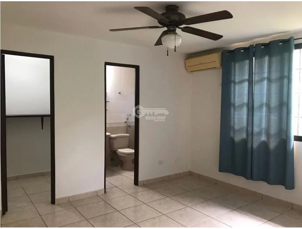 BRISAS DEL GOLF / 463 M2 / 5 HABITACION / 2 PARKING / ESQUINA / DUPLEX