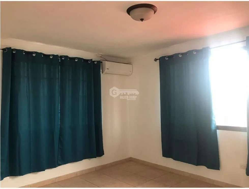 BRISAS DEL GOLF / 463 M2 / 5 HABITACION / 2 PARKING / ESQUINA / DUPLEX