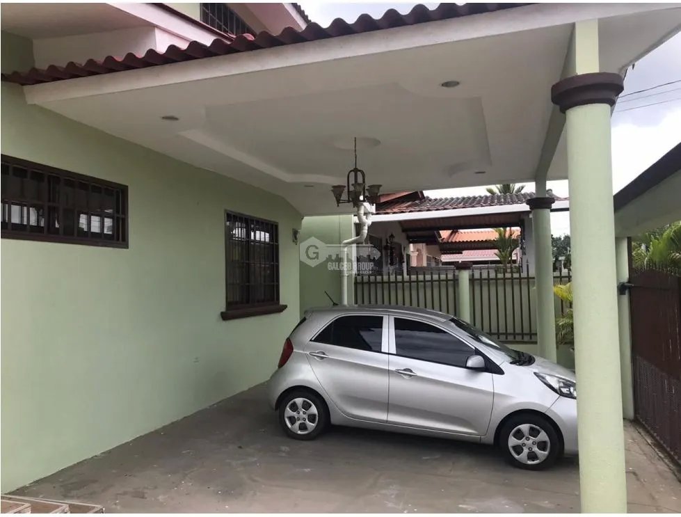 BRISAS DEL GOLF / 463 M2 / 5 HABITACION / 2 PARKING / ESQUINA / DUPLEX