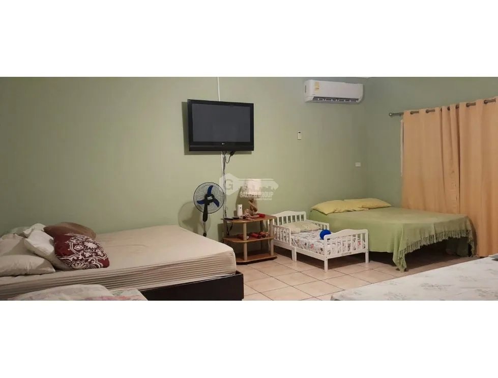 CHAME / NUEVA GORGONA / 2000M / 3 HABITACIONES / 5 PARKING / PISCINA