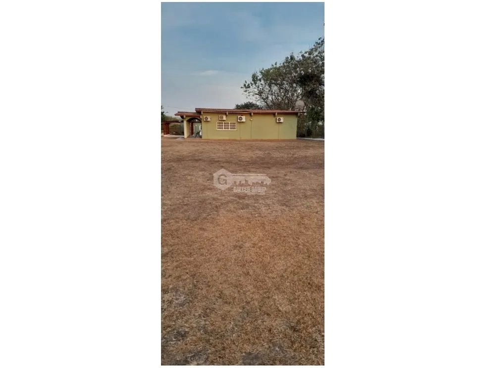 CHAME / NUEVA GORGONA / 2000M / 3 HABITACIONES / 5 PARKING / PISCINA