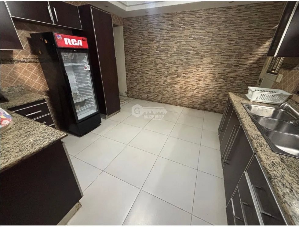 BETANIA / VILLA CACERES / 299M / 4 HABITACIONES / TERRAZA / JACUZZI JC