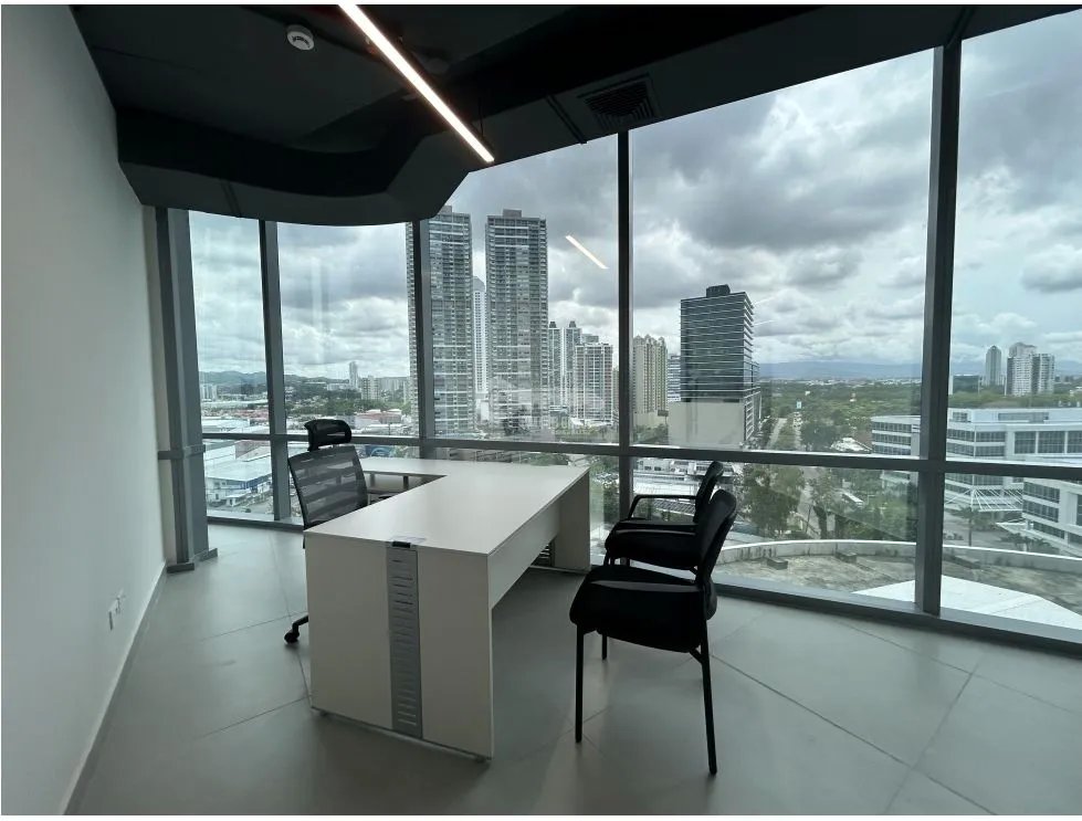 Office for rent in Costa del Este