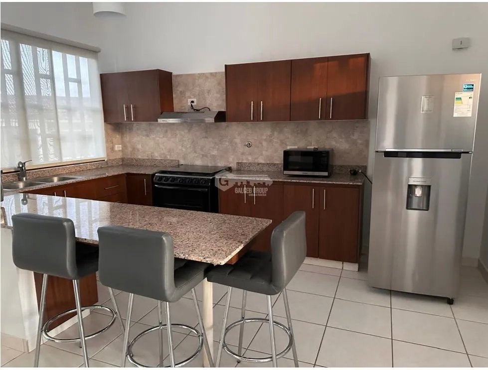 Single Family House for sale in San Carlos