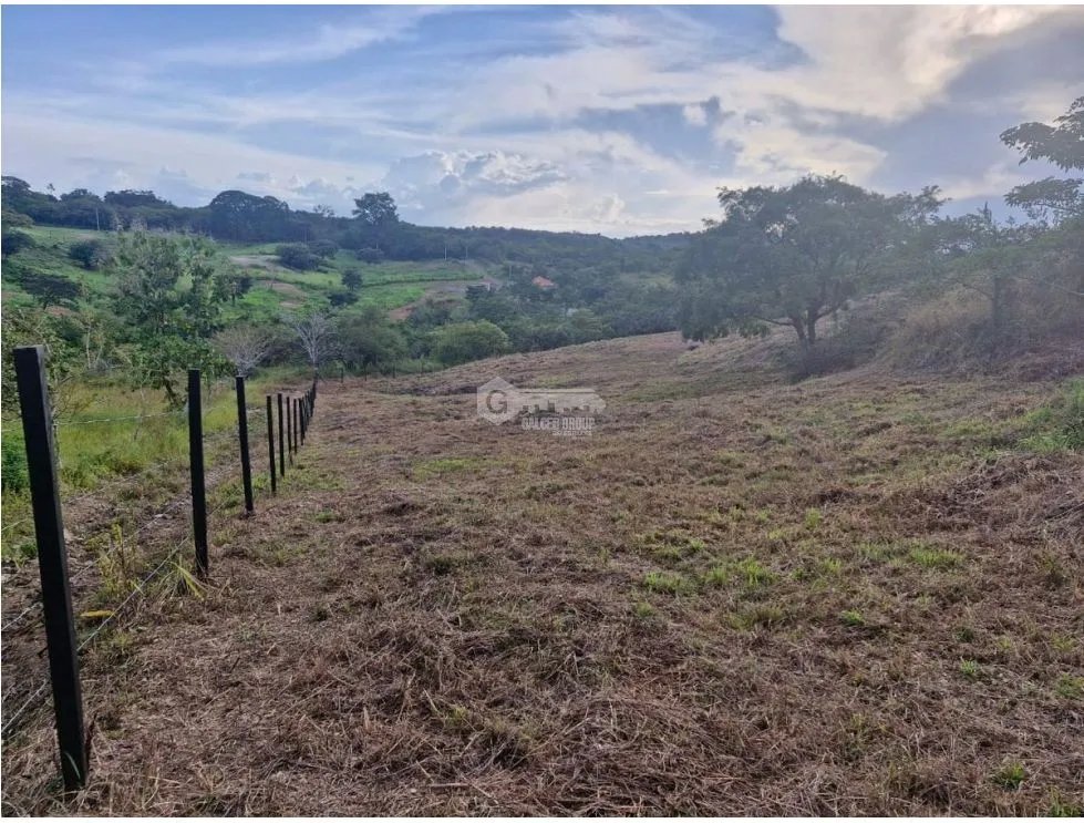 CHAME / LAS LAJAS / 25000M / TERRENO / COLINDA CON RIO / AG