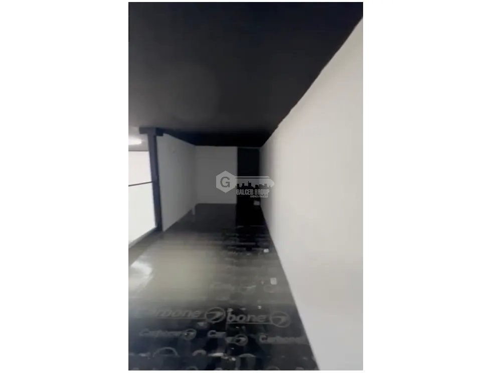 BELLA VISTA / LA CRESTA / 200M / 6 PARKING / 2 MEZZANINE / SOBRE VIA