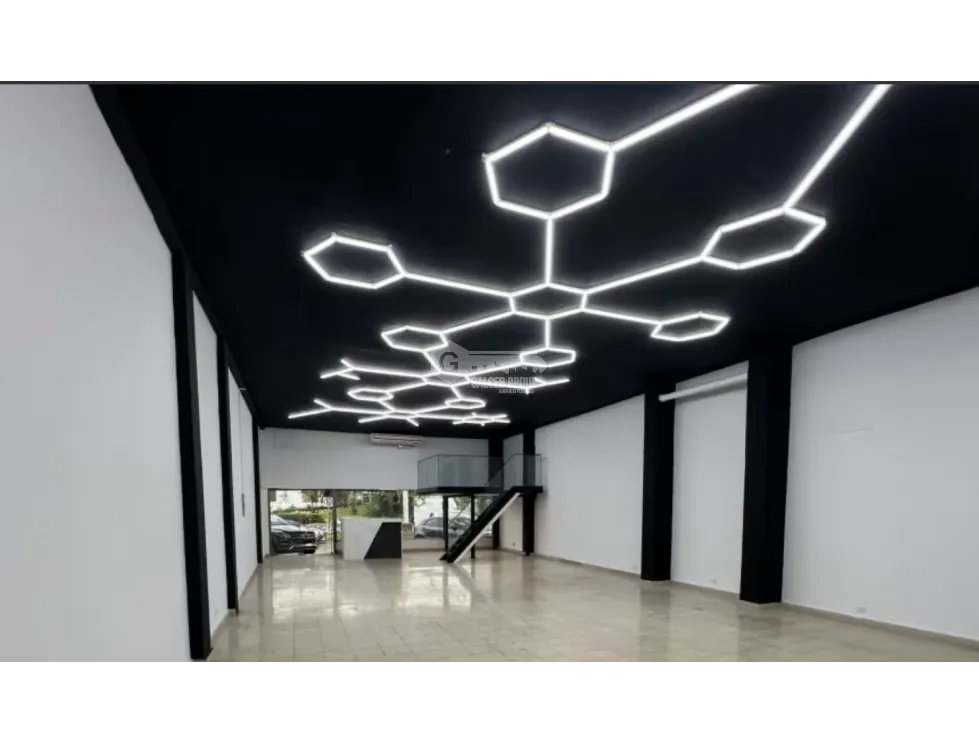 BELLA VISTA / LA CRESTA / 200M / 6 PARKING / 2 MEZZANINE / SOBRE VIA