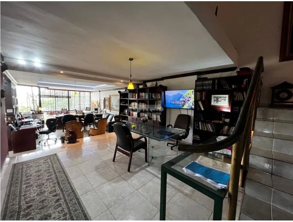BETANIA / LOS ANGELES / 361M / DUPLEX / 4 HABITACIONES / 2 PARKING JC