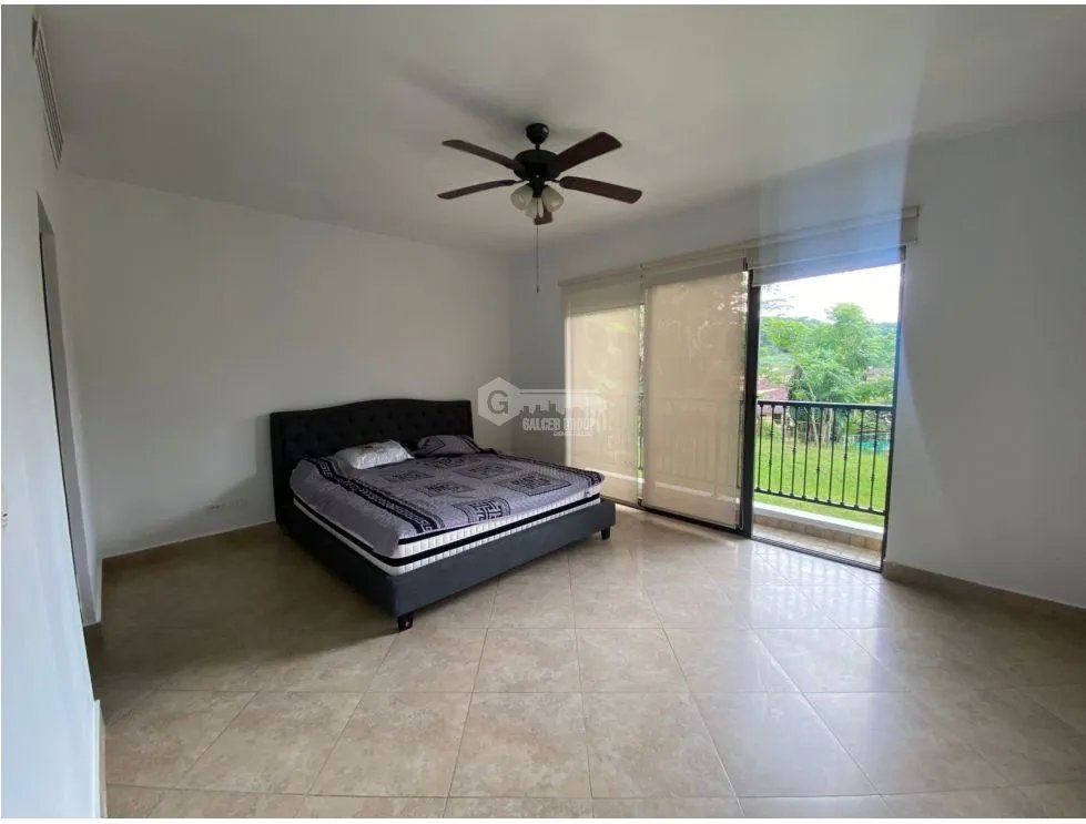 Apartment for sale in Clayton