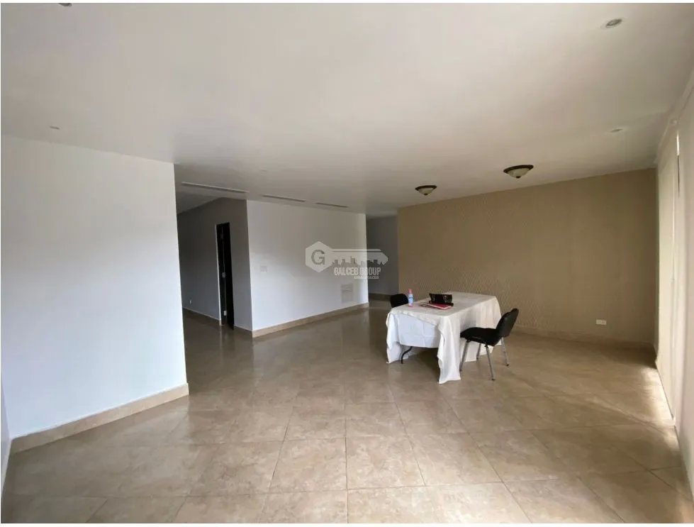Apartment for sale in Clayton