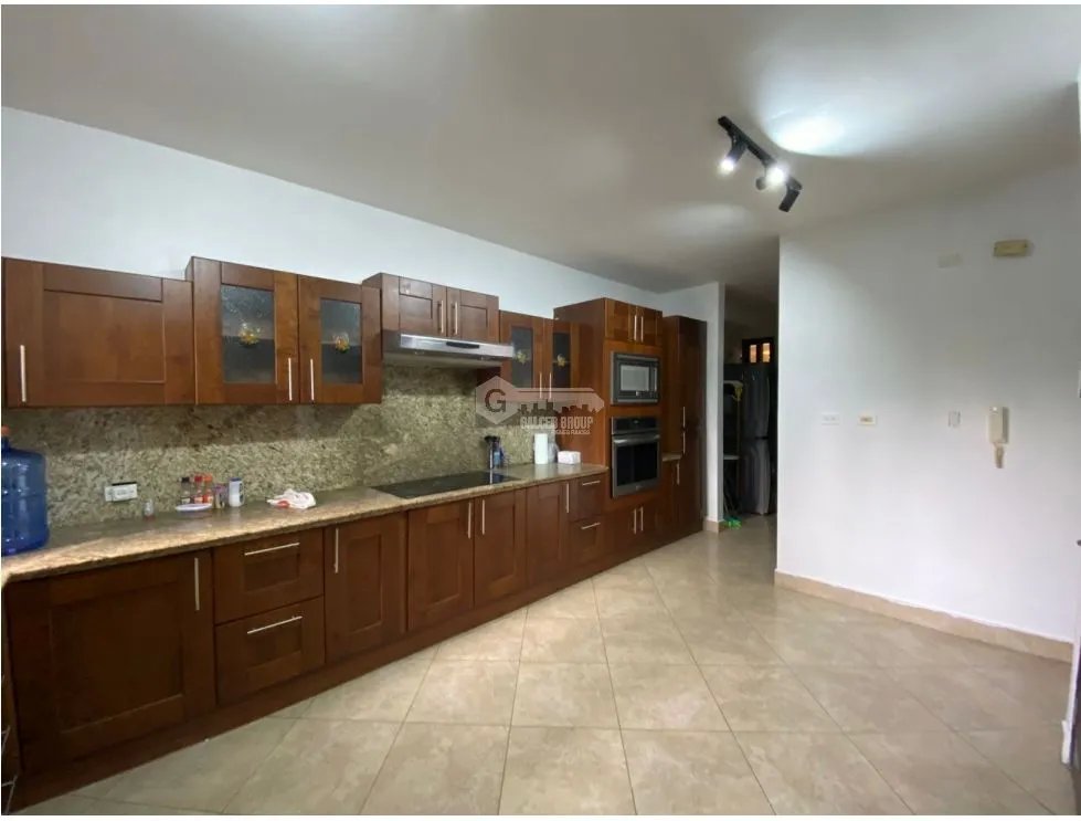 Apartment for sale in Clayton