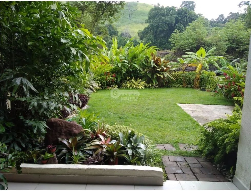 ANCON ALTAMIRA GARDEN / 130M PLANTA BAJA 100M JARDIN / 3 HABITACION JC