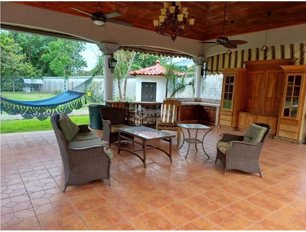 Single Family House for sale in David