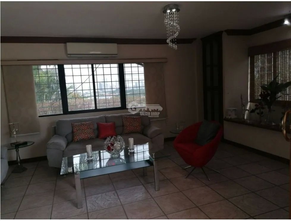 Single Family House for sale in Villa Lucre