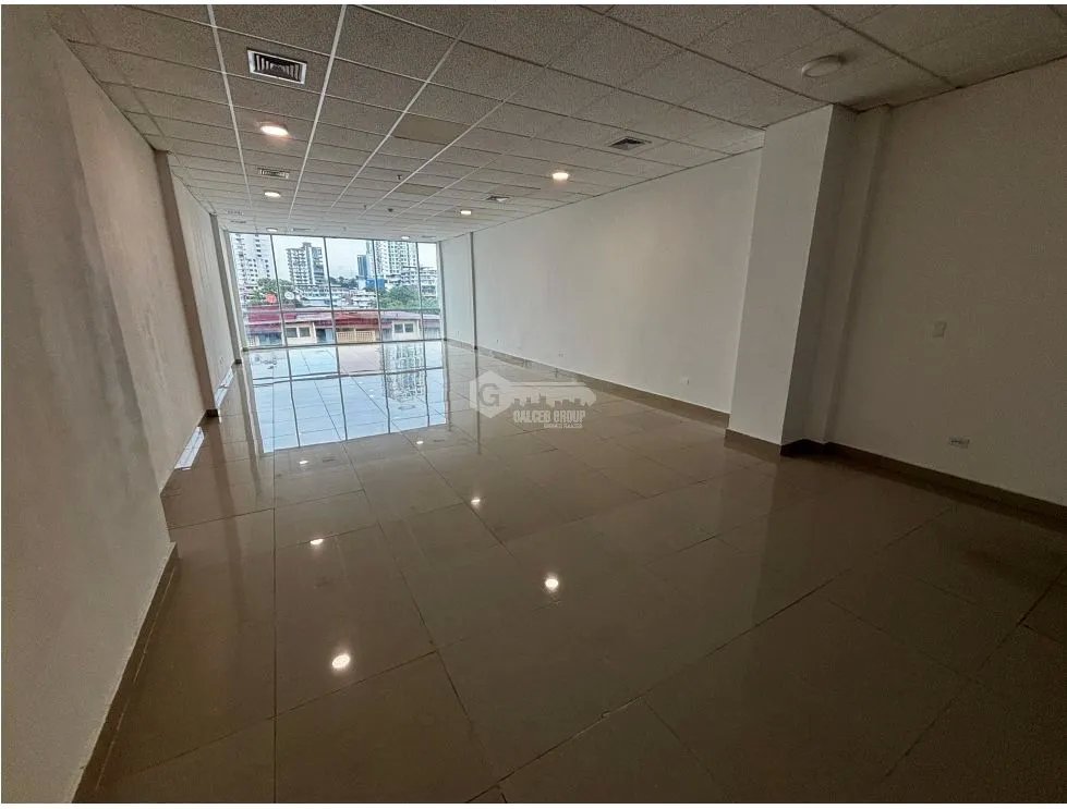 Office for rent in El Carmen